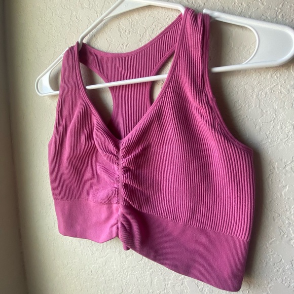 NVGTN Cinched Seamless Bra in Bubble Gum Pink - Size XL - Picture 4 of 7